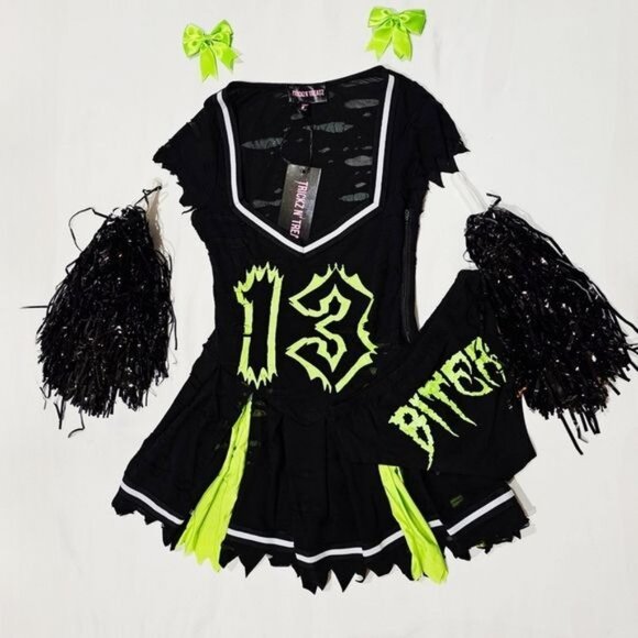 Trickz N Treatz Z‑O‑M‑B‑I‑E Cheerleader Costume – Distressed Pleated Raw Hem XS - Picture 9 of 14